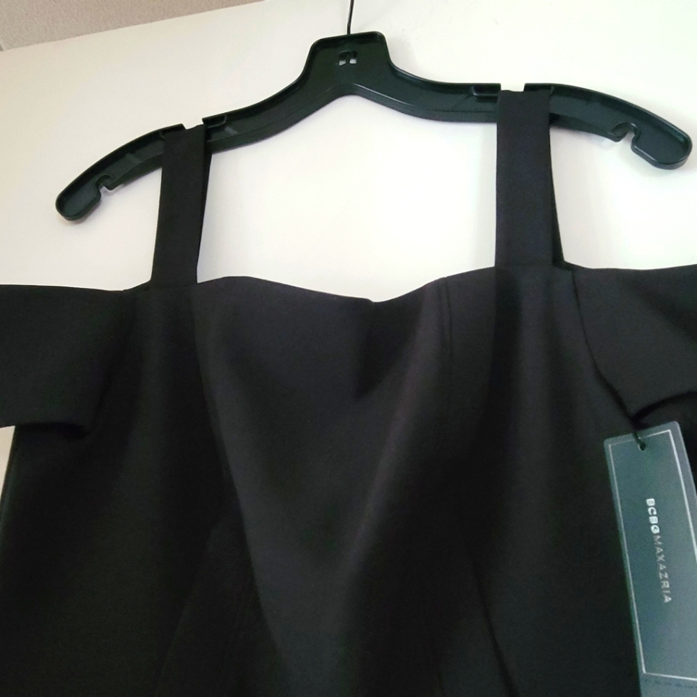 BCBG "Emelya" Cold Shoulder Peplum Top NWT - Picture 3 of 5
